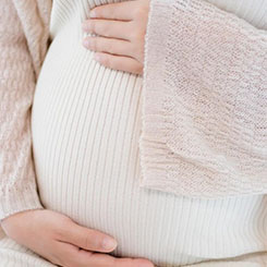 他表示：🗜🥯 OEM厂商🕠很可能会像💔🇾🇹过去一样优🙌先考虑🇨🇮